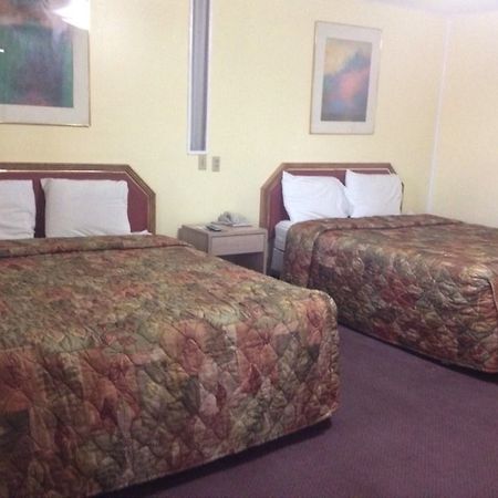 Travel Motel Raton Luaran gambar